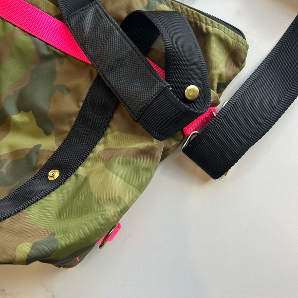 Andi Anthropologie Camouflage and Pink Bag - Picture 3 of 9